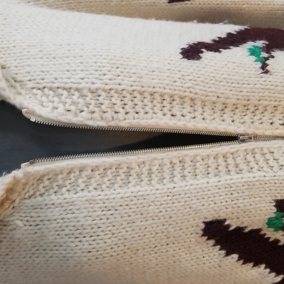 Mens Vintage duck sweater.  Wool feel.  Aprox XL to 2XL.  HANDMADE chunky knit. - Picture 9 of 17